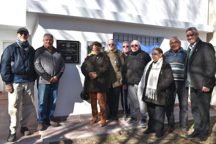 PLACAS-PARA-VETERANOS-DE-MA