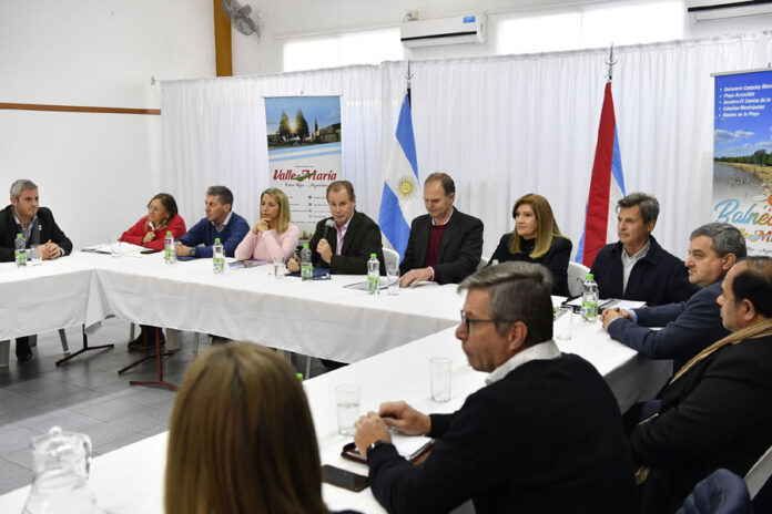 REUNIÓN-INTENDENTES-VECINAL