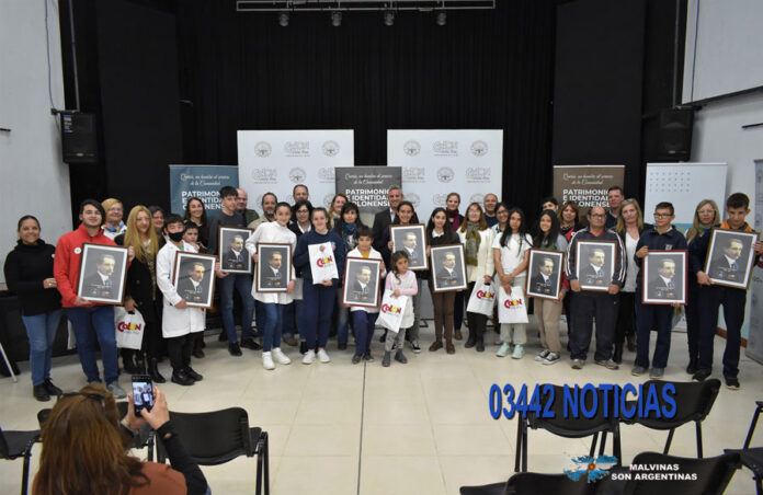 ENTREGA-RETRATOS-DE-QUIRÓS-