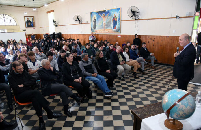 Salesianos---charla-Lazari-