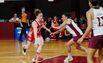 Rocamora reaccionó y logró su primer triunfo