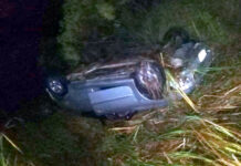 Autovía Artigas: un Peugeot 206 volcó tras morder la banquina