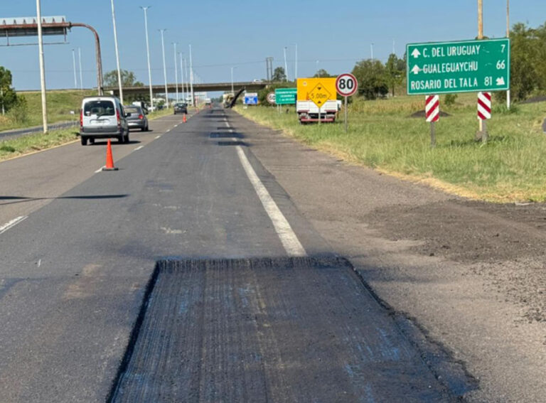 Trabajos de bacheo estructural en Ruta Nacional 14 a la altura de ...