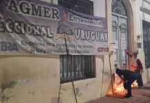 Se realizó una vigilia frente a la DDE Uruguay