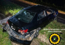 Susto en la Ruta 14: Un automóvil despistó y terminó en el cantero central cerca de Ubajay