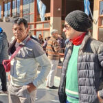 Manifestación de municipales frente a la Municipalidad