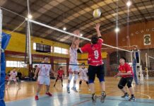 El vóley masculino de Rivadavia pisó fuerte en una maratónica jornada de competencia