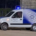 Un motociclista resultó lesionado en San José tras chocar contra un auto que fue retenido por falta de papeles
