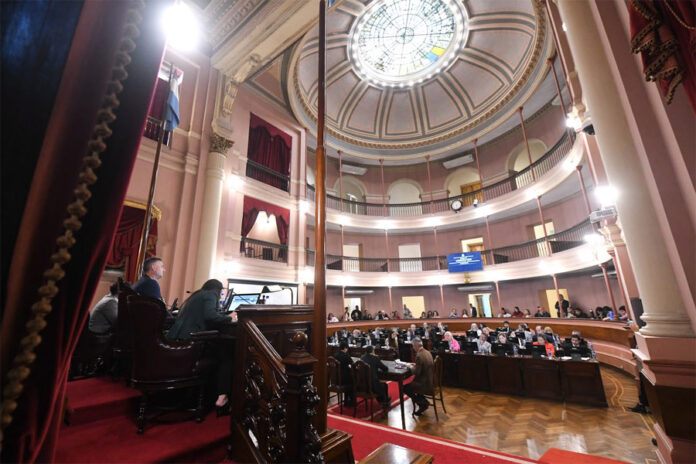 DIPUTADOS