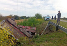 Volcó una camioneta sobre la Ruta 39 a la altura del acceso a Caseros por una falla mecánica: cinco ocupantes fuera de peligro