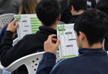 El gobierno provincial continúa capacitando a estudiantes secundarios en el uso de la Boleta Única de Papel