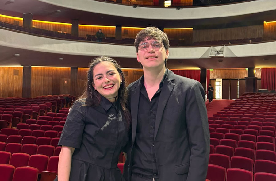 Músicos de la Orquesta Río de los Pájaros brillaron en la Gala Anual Solidaria en el Teatro Coliseo